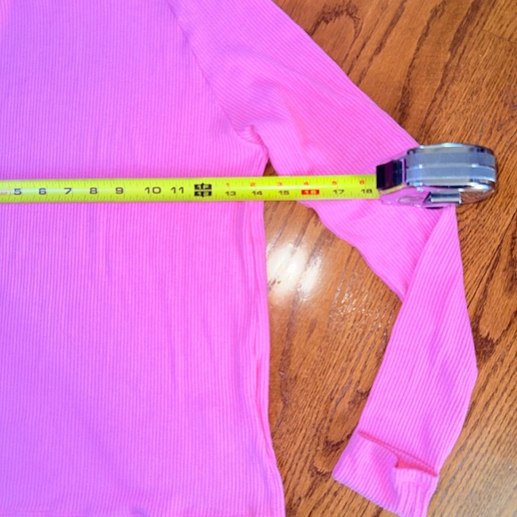 Michael Lauren Vibrant Pink Knit Top size S - Picture 11 of 13